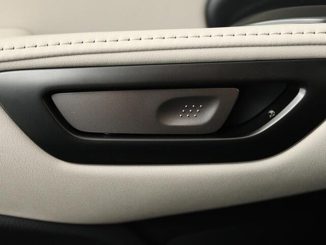 Lexus LBX Elegant 2WD