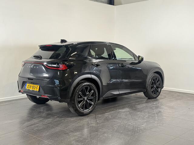 Lexus LBX 35th Edition Avanced Pack | BSM | Stoel/Stuurverwarming | HUD | 360 camera |