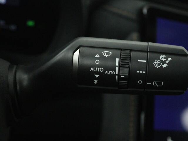 Lexus LBX Cool 2WD | Tech Pack | Apple Carplay/Android Auto | stuur verwarmd | Voorstoelen verwarmd |