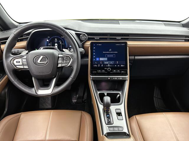 Lexus LBX Relax 2WD Premium uitgevoerd