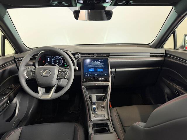 Lexus LBX Emotion 2WD