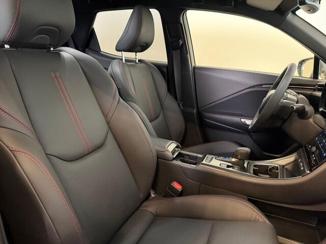 Lexus LBX Emotion 2WD