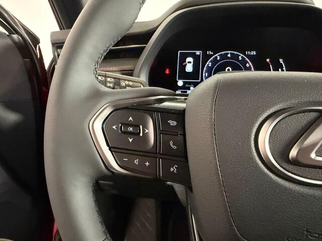 Lexus LBX Emotion 2WD