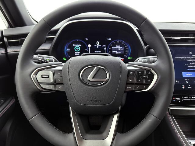 Lexus LBX Emotion 2WD Tech Pack