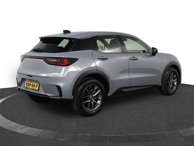 Lexus LBX Business Line 2WD | Parkeersensoren | Apple Carplay / Android Auto | Dodehoekdetectie | Cruise control adaptief | stoel/stuurverwarming |