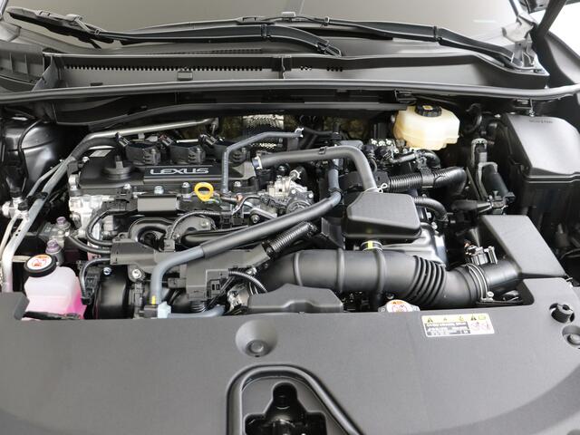 Lexus LBX Relax 2WD Advanced Pack | HUD | 360 Camera