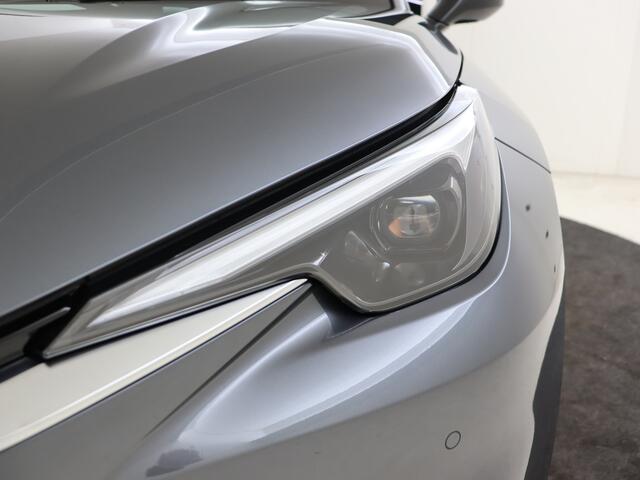 Lexus LBX Relax 2WD Advanced Pack | HUD | 360 Camera