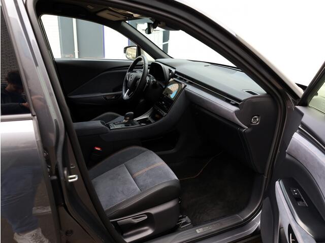 Lexus LBX Cool 2WD | Advanced Pack | Mark Levinson | 360 Camera