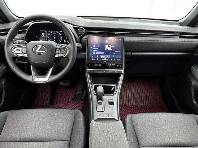 Lexus LBX Elegant 2WD