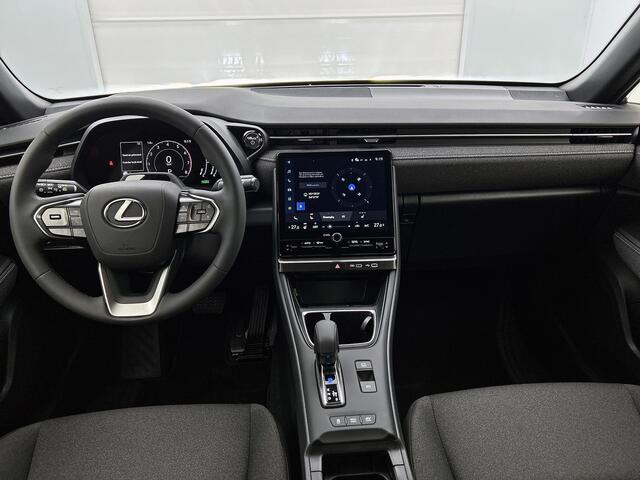 Lexus LBX Business Line 2WD | Navigatie | Stoel- en Stuurverwarming | Parkeersensoren voor + achter |