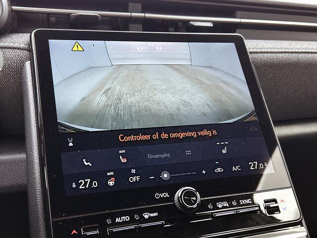 Lexus LBX Business Line 2WD | Navigatie | Stoel- en Stuurverwarming | Parkeersensoren voor + achter |