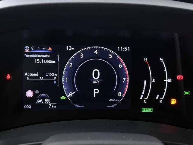 Lexus LBX Emotion 2WD