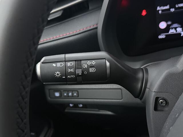 Lexus LBX Emotion 2WD