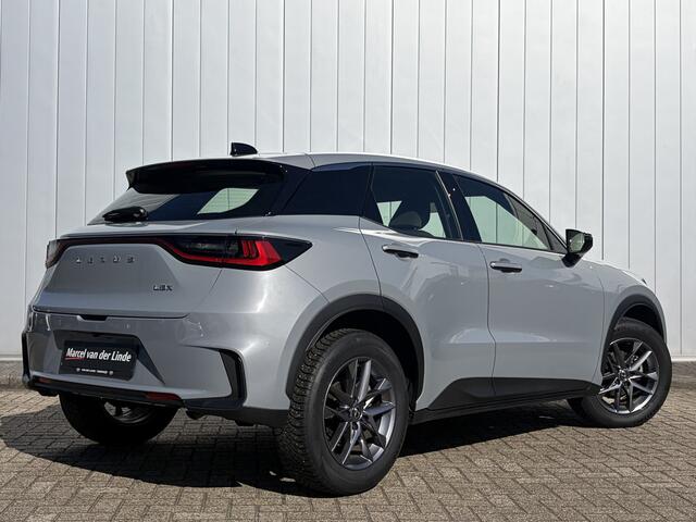 Lexus LBX Business Line 2WD Parkeer en Dodehoek Sensoren Stoel Stuur Verwarming