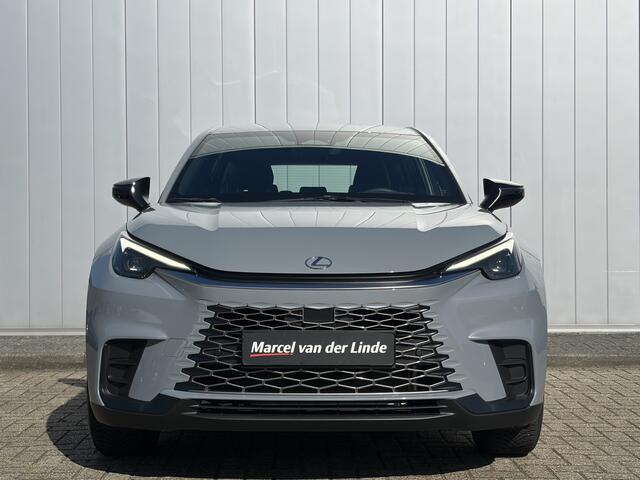 Lexus LBX Business Line 2WD Parkeer en Dodehoek Sensoren Stoel Stuur Verwarming