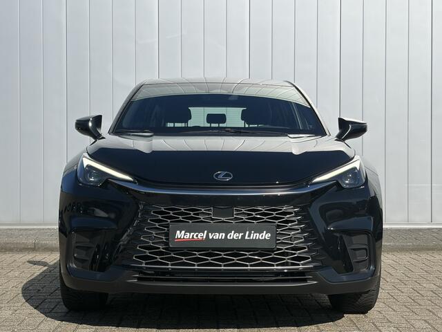 Lexus LBX Business Line 2WD Parkeer en Dodehoek Sensoren Stoel Stuur Verwarming