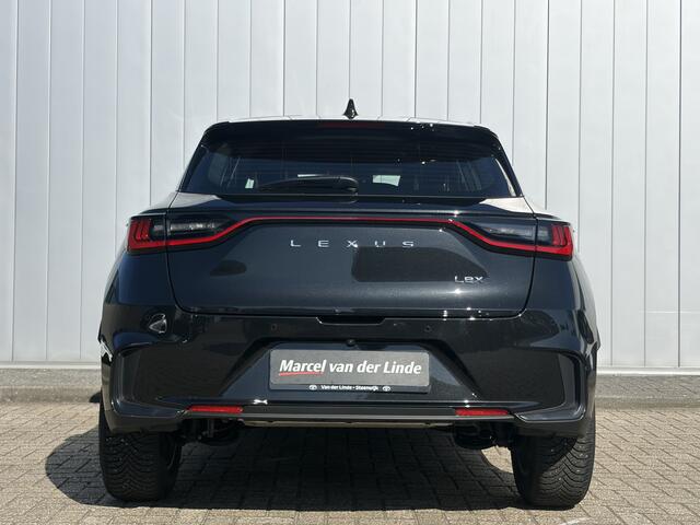 Lexus LBX Business Line 2WD Parkeer en Dodehoek Sensoren Stoel Stuur Verwarming