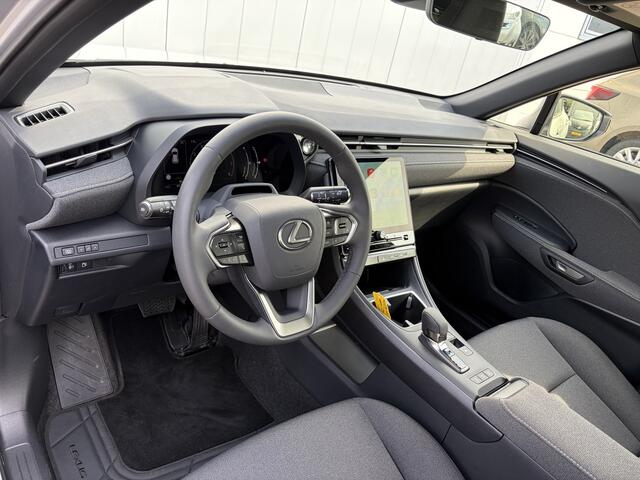 Lexus LBX Business Line 2WD Parkeer en Dodehoek Sensoren Stoel Stuur Verwarming