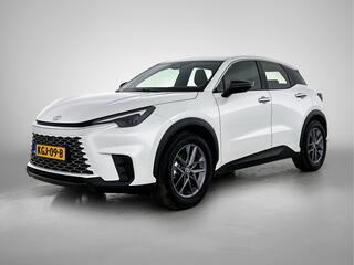 lexus-lbx-2wd--achteruitrijcamera-