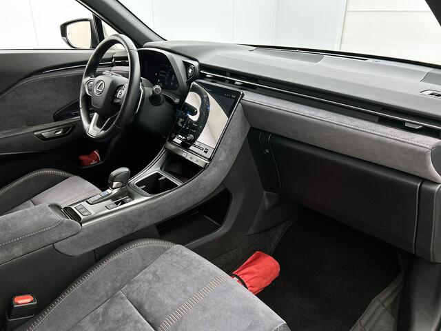 Lexus LBX Cool 2WD | Stoelgeheugen | Bi-tone | Stoelverwarming |