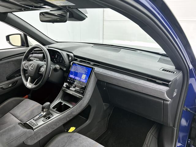 Lexus LBX Cool 2WD | Apple CarPlay / Android Auto (Navigatie) | BLS | PDC |