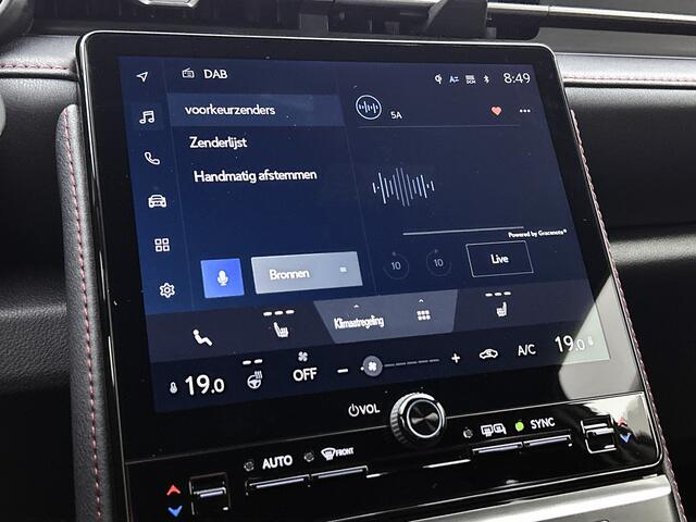 Lexus LBX Emotion 2WD | Elektrische Achterklep | Stoelverwarming | Bi-Tone |