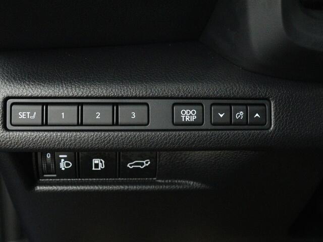 Lexus LBX Relax 2WD | Tech Pack |