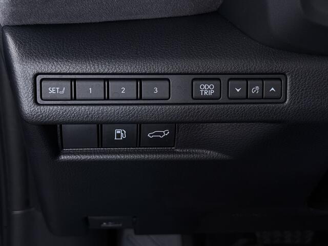 Lexus LBX Cool AWD | Premium Pack | BLS |