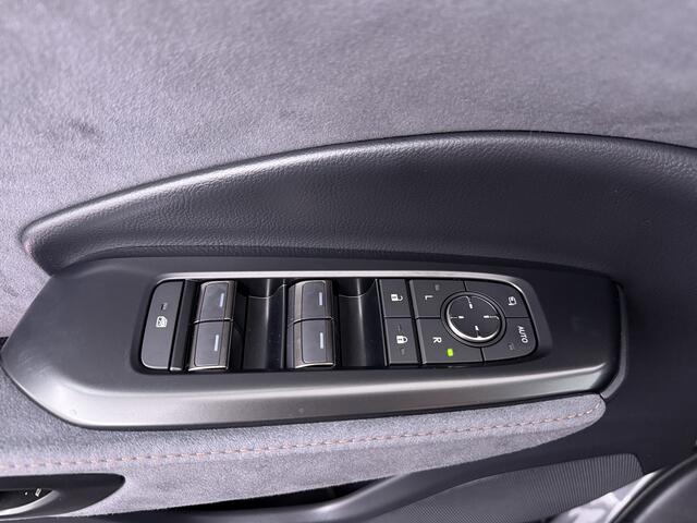 Lexus LBX Cool 2WD | Advanced Pack | Mark Levinson Audio |