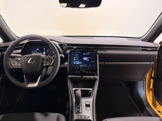 Lexus LBX Emotion 2WD + Premium Pack
