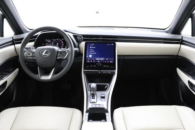 Lexus LBX Elegant 2WD | 18 Inch Lichtmetalen velgen | Lederen bekleding | Stoelverwarming