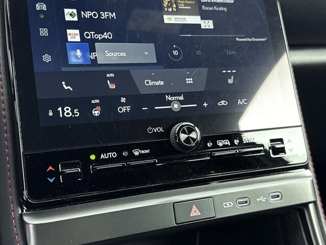 Lexus LBX Emotion 2WD | Apple Carplay | Stoel & Stuurverwarming | Adaptive Cruise control |