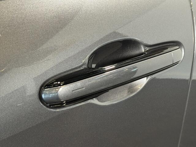 Lexus LBX Emotion 2WD | Stoelverwarming | Elektrische achterklep | BSM |