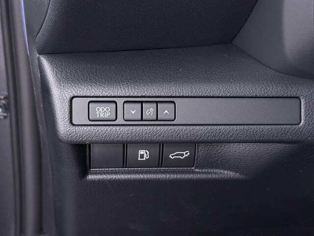 Lexus LBX Emotion 2WD | Advanced Pack |