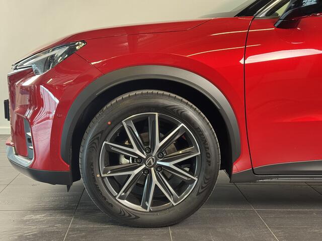 Lexus LBX Emotion 2WD + Advanced Pack | Mark Levinson | HUD | Leder |
