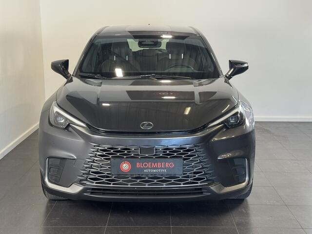 Lexus LBX Elegant 2WD | Tech Pack | | Stoelverwarming | Elektrische Achterklep | BSM |