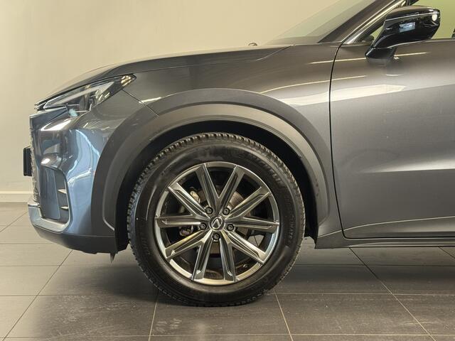 Lexus LBX Elegant 2WD | Tech Pack | | Stoelverwarming | Elektrische Achterklep | BSM |