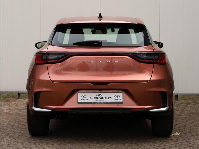 Lexus LBX Elegant 2WD | Advanced Pack | Mark Levinson | 360 Camera