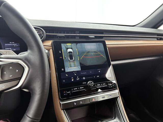 Lexus LBX Relax AWD | Mark Levinson | 360 Camera | Head-Up Display | Blindspot Monitor | Stoel+stuurverwarming | Parkeersensoren voor+achter | Elektrische achterklep |