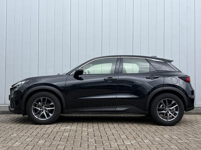 Lexus LBX Business Line 2WD Dealer Onderhouden Kelyess Trekhaak Stoel verwarmd Dodehoek Detectie PDC