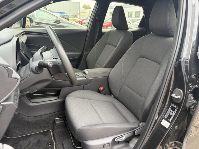 Lexus LBX Business Line 2WD Dealer Onderhouden Kelyess Trekhaak Stoel verwarmd Dodehoek Detectie PDC