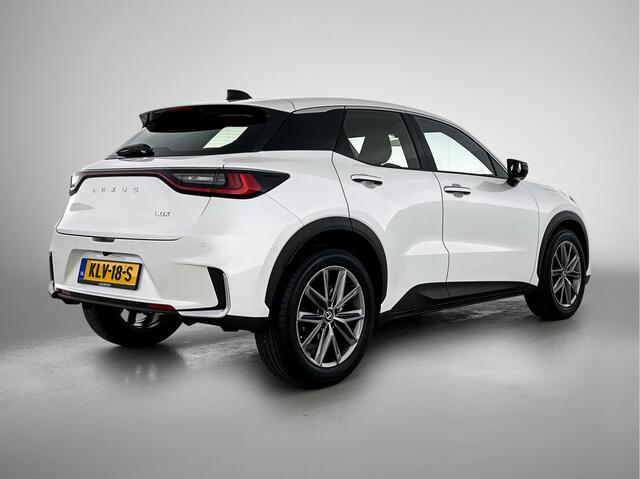 Lexus LBX Relax 2WD | Advanced Pack | Mark Levinson Audio |