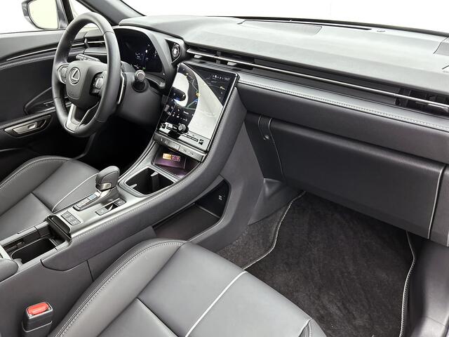 Lexus LBX Relax 2WD | Advanced Pack | Mark Levinson Audio |