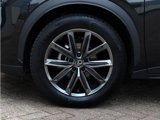 Lexus LBX Relax 2WD | Leder | Memory Seat | Dodehoek