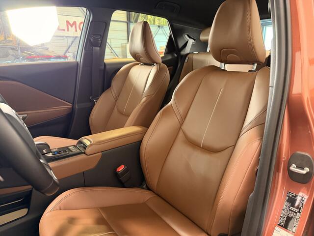 Lexus LBX Relax 2WD Advanced Pakket | Mark Levinson | HUD