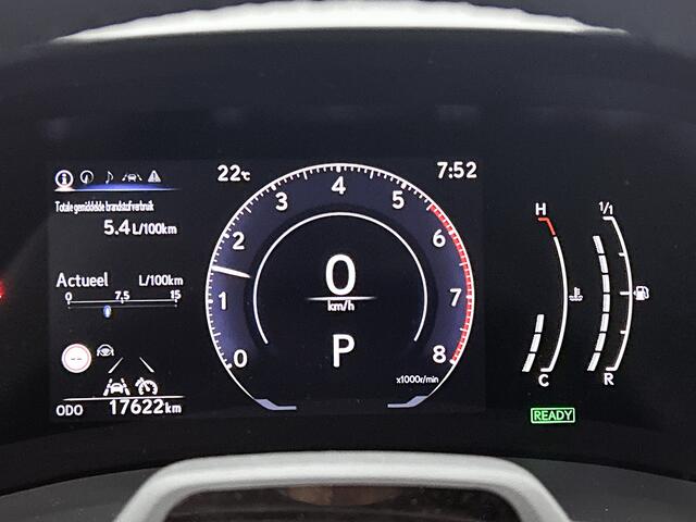 Lexus LBX Cool 2WD