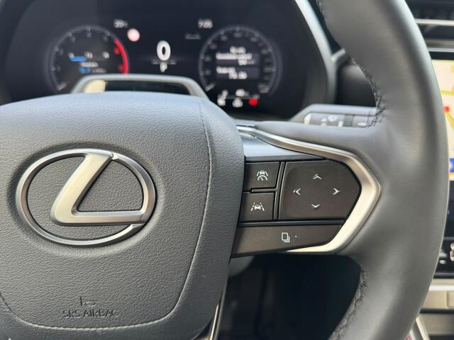 Lexus LBX 1.5 Emotion 2WD Advanced Pack | Mark Levinson | Carplay | 360' Camera |