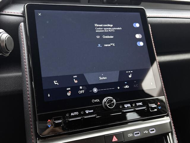 Lexus LBX Emotion 2WD Tech Pack | BTW voertuig | Lederen Bekleding | Stoel+Stuurverwarming | Blind Spot Monitor | Elektrische Achterklep | Draadloze telefoonlader | Parkeersensoren voor+achter |