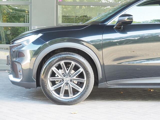 Lexus LBX 1.5 Elegant 2WD
