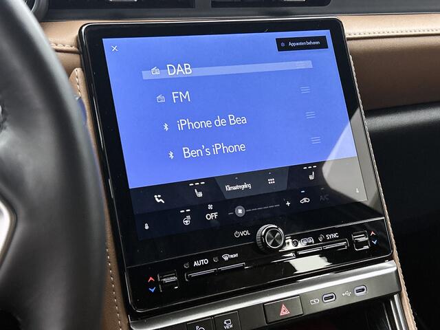 Lexus LBX Relax 2WD Advanced Pack | BTW voertuig | Mark Levinson | Bruin Leder | Memory Seat | Stoel+Stuurverwarming | Head-Up Display | Blind Spot Monitor | Full LED Adaptive | Elektrische achterklep |